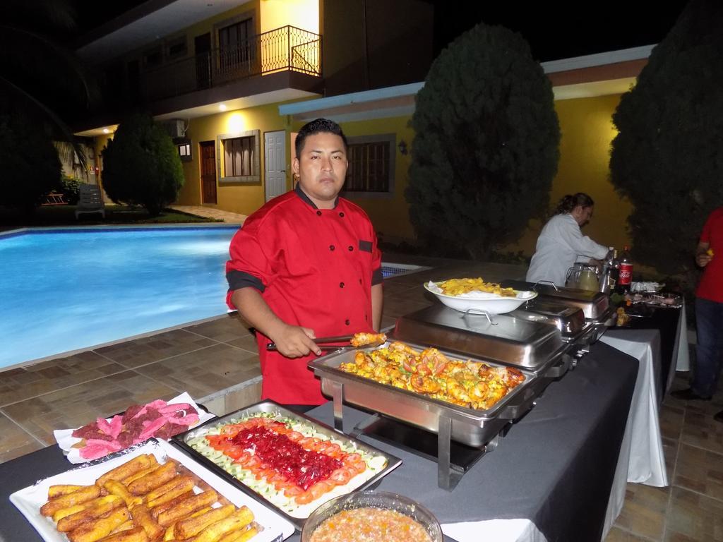Hotel Los Pinos Managua Exterior foto