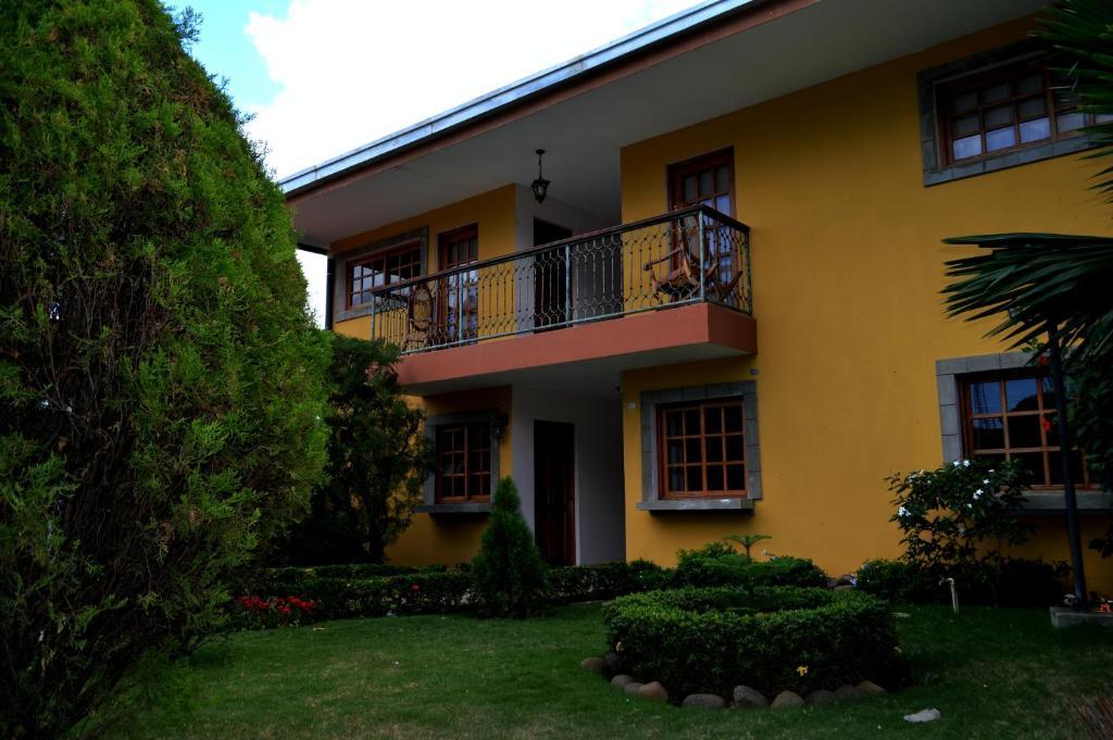 Hotel Los Pinos Managua Exterior foto